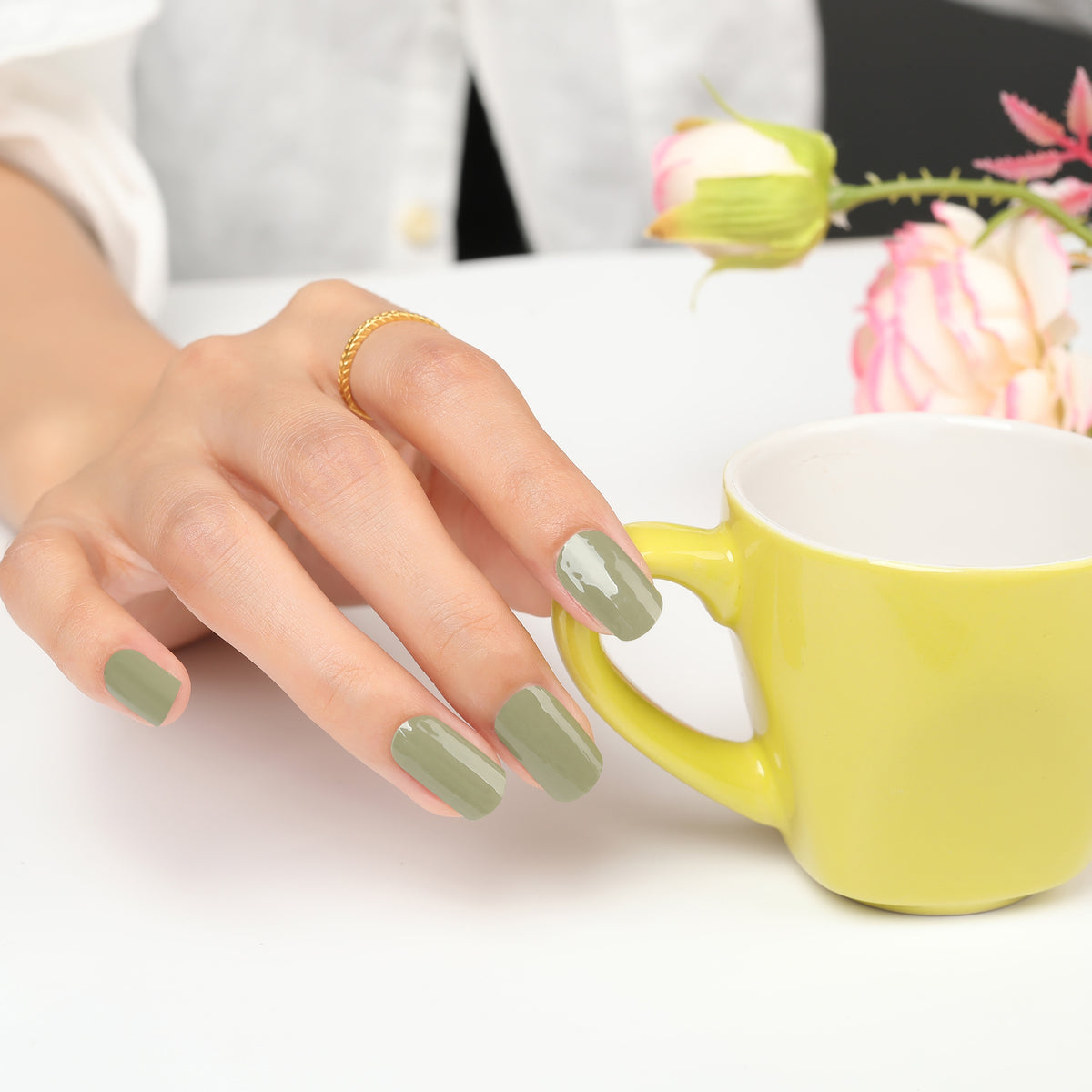 Bandes de Vernis au Gel Semi-Durci "Green Olive"